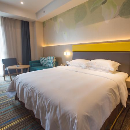 Holiday Inn Express Emei Mountain By Ihg Emeishan Extérieur photo