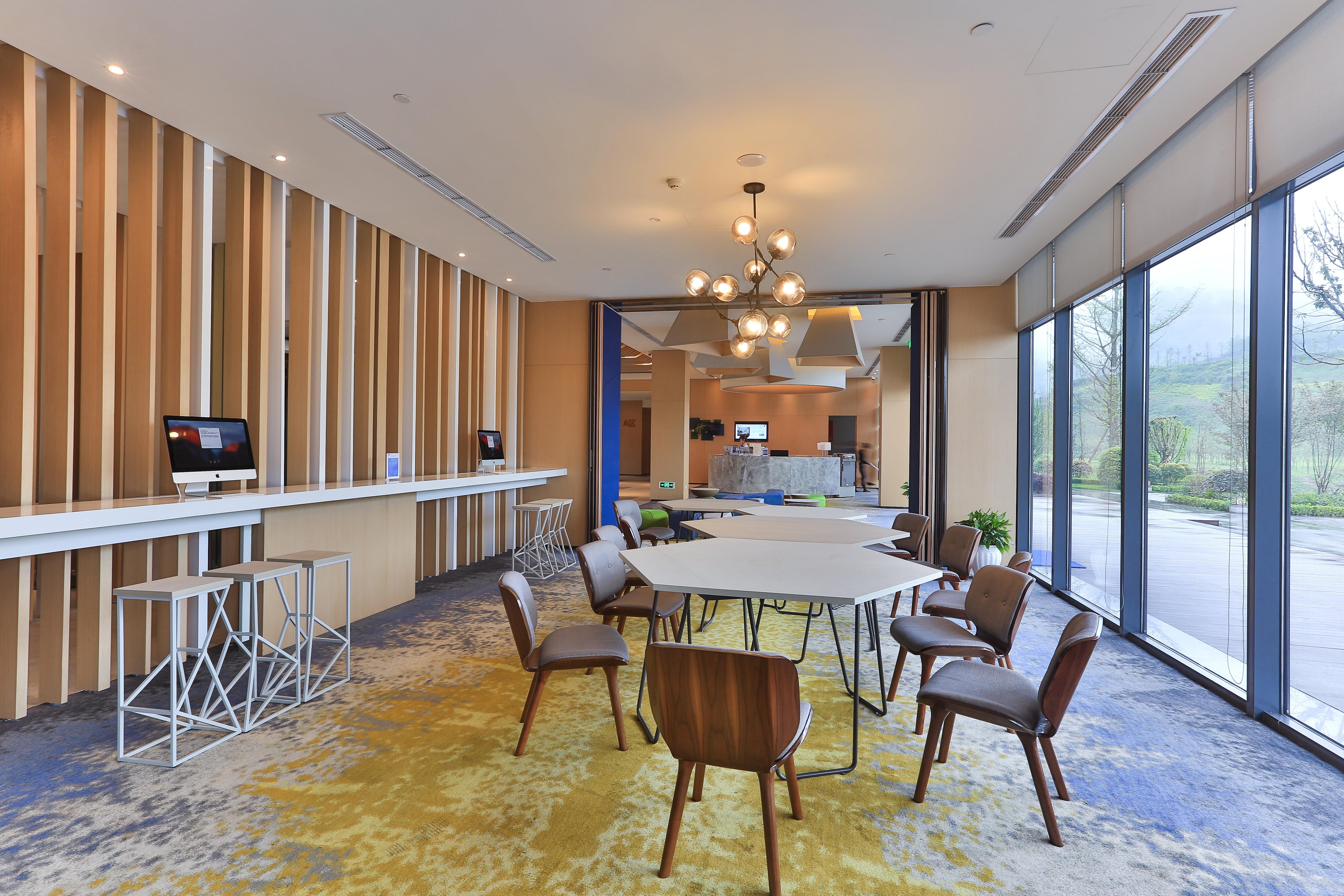Holiday Inn Express Emei Mountain By Ihg Emeishan Extérieur photo